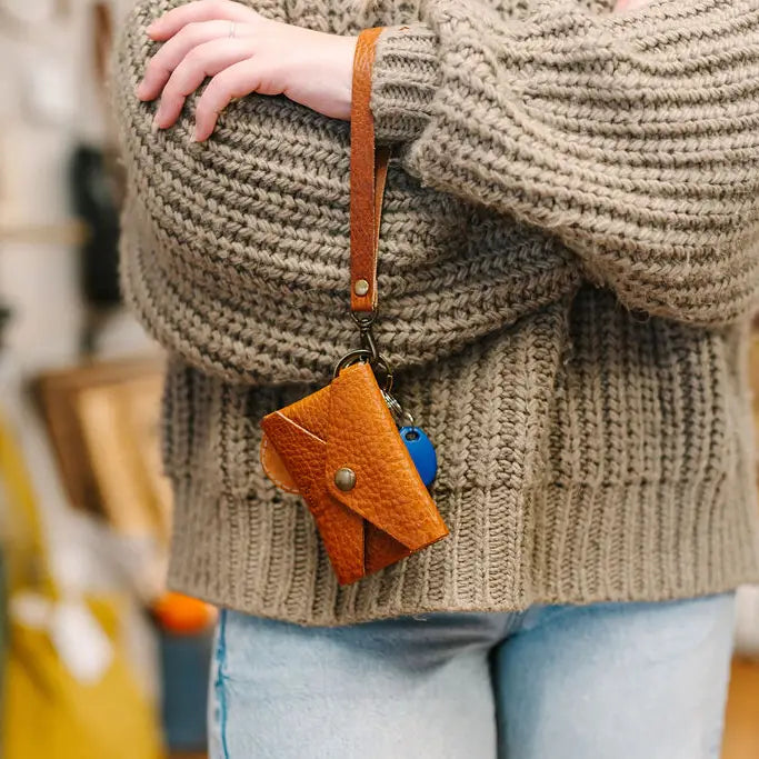 Wristlet Card Wallet/Brown