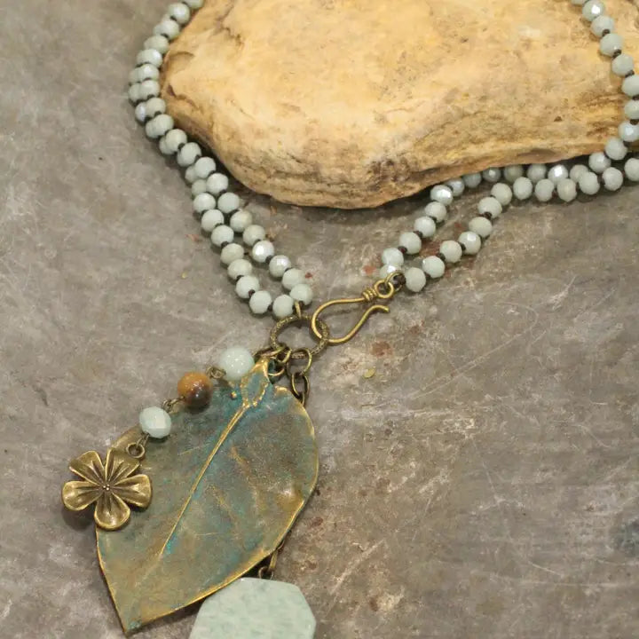 Elvy Necklace